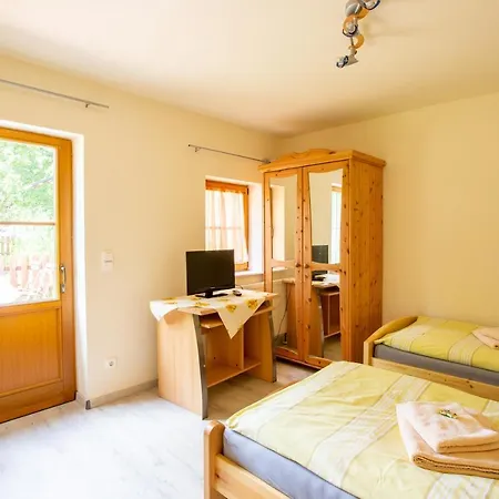Gæstehus Landgasthof Fischer 4*